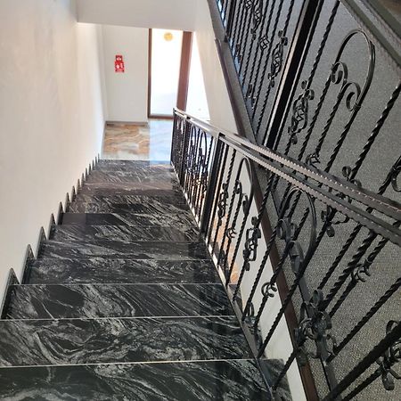 Lotus Boutique Hotel Дева Екстериор снимка