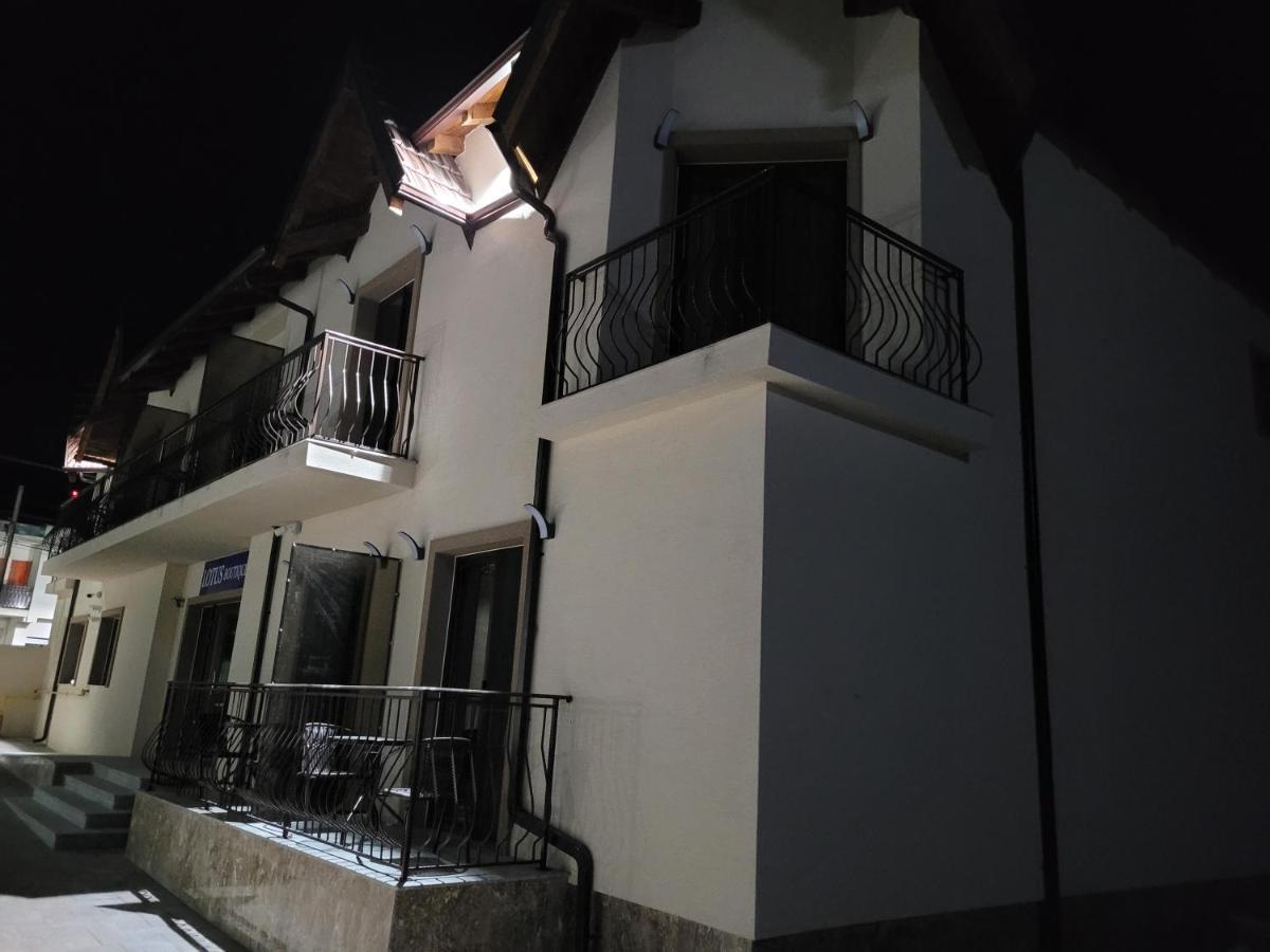 Lotus Boutique Hotel Дева Екстериор снимка