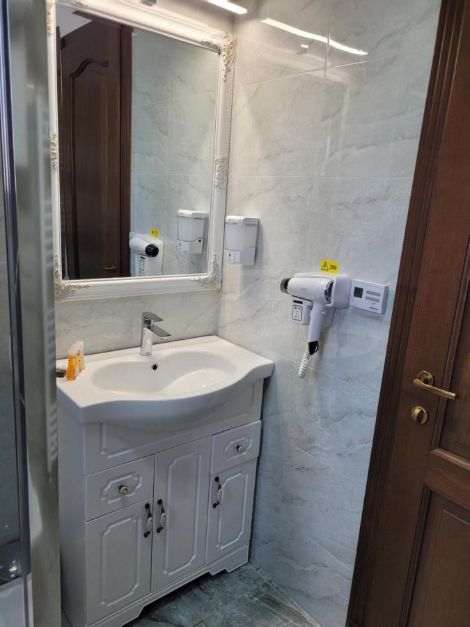 Lotus Boutique Hotel Дева Екстериор снимка