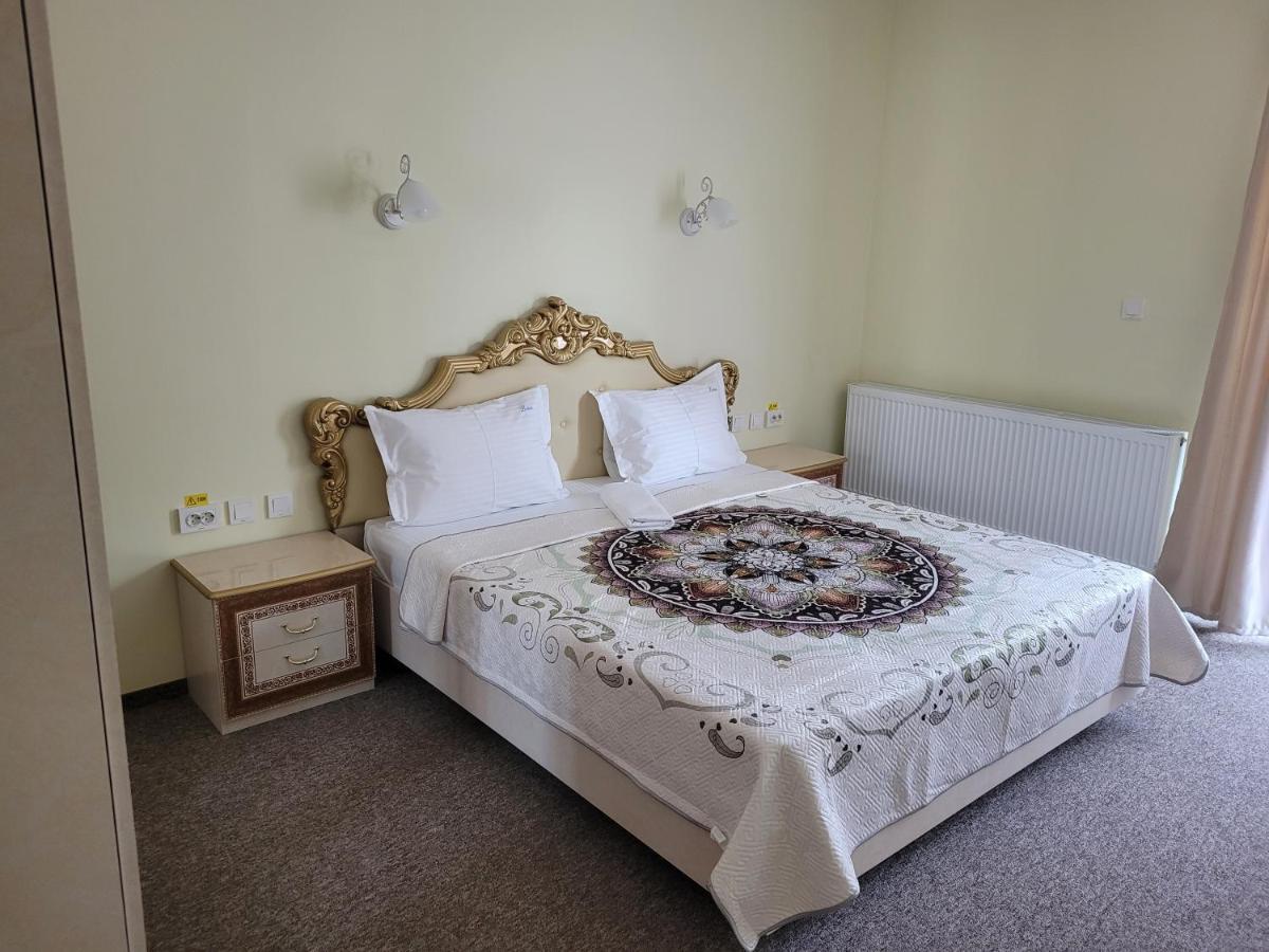Lotus Boutique Hotel Дева Екстериор снимка