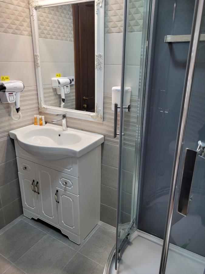 Lotus Boutique Hotel Дева Екстериор снимка